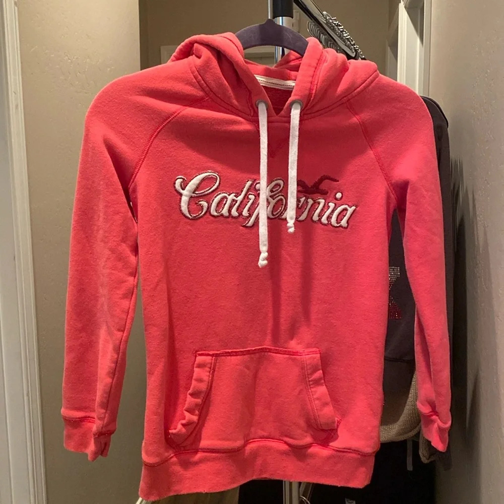 Hollister Co hoodie short long sleeves